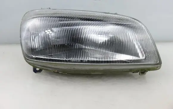 Toyota RAV 4 (XA10) Headlight/headlamp 