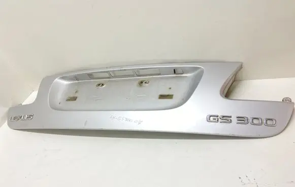 Lexus GS 300 350 430 450H Tailgate trim