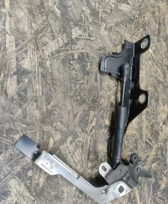 Citroen DS7 Crossback Engine bonnet/hood hinges 9829653580