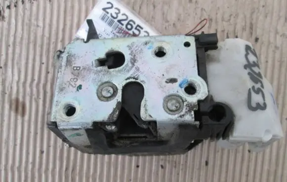 Fiat Albea Front door lock