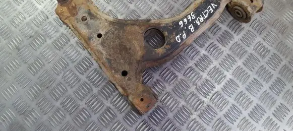Opel Vectra B Front lower control arm/wishbone