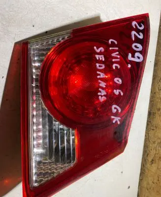 Honda Civic Tailgate rear/tail lights P6068L