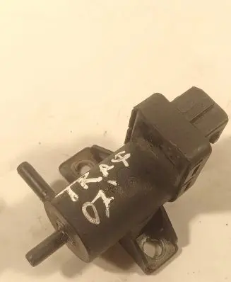 Renault Trafic II (X83) Turbo solenoid valve 7700113709