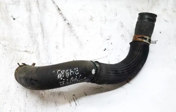 Toyota Avensis T270 Engine coolant pipe/hose