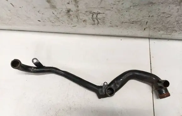 Engine coolant pipe/hose