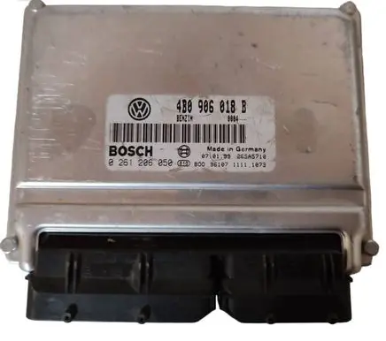 Audi A4 S4 B5 8D Engine control unit/module 4B0906018B 0261206050