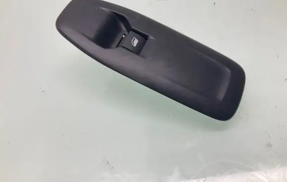 Peugeot 208 Electric window control switch 9675118700 2324902442