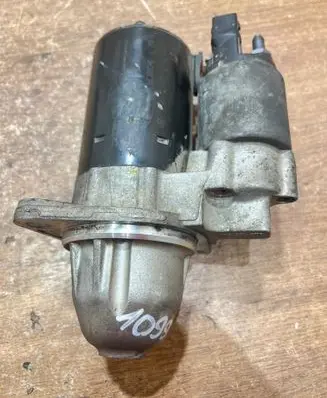 BMW 3 E90 E91 Starter motor 7521123
