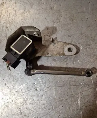 BMW 1 E81 E87 Headlight/headlamp level sensor 6784694 0111208