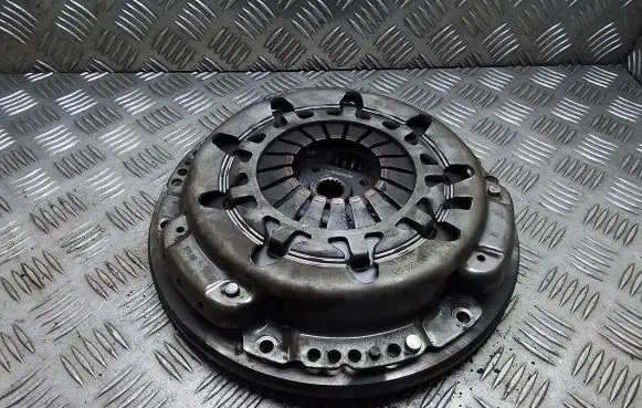Nissan Primera Clutch set kit 320043110