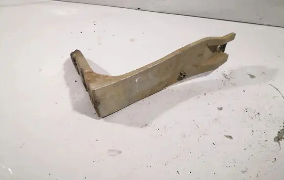 Audi A4 S4 B6 8E 8H Fender mounting bracket