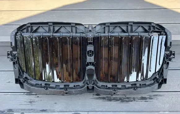 BMW X7 G07 Intercooler air guide/duct channel 5A29C35-04