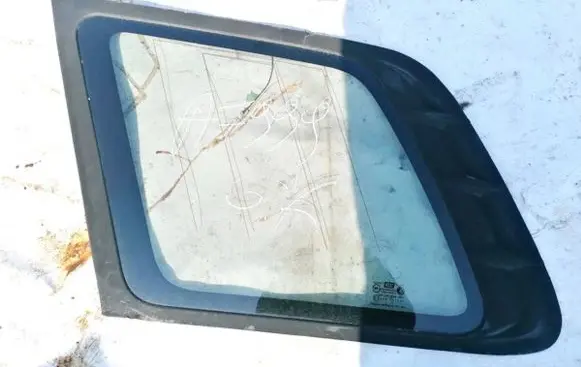 Hyundai Santa Fe Rear side window