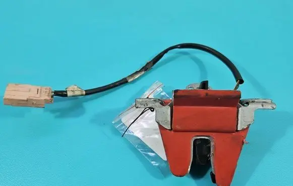 Volkswagen Fox Tailgate/trunk/boot lock/catch/latch 5Z6827505 IMPRK1488368