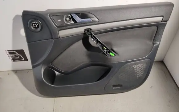 Skoda Octavia Mk2 (1Z) Front door card panel trim 1Z1867012