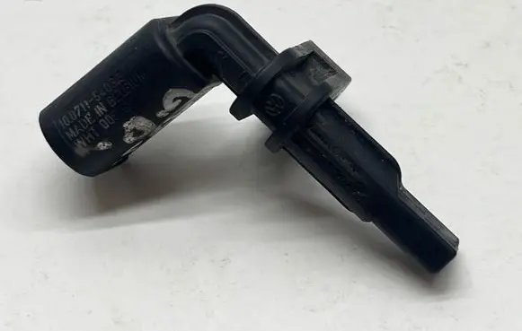 Porsche Cayenne (92A) ABS rear brake sensor 10071154033 WHT005651