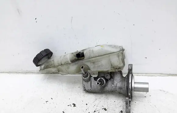Renault Sandero II Master brake cylinder 460913400R