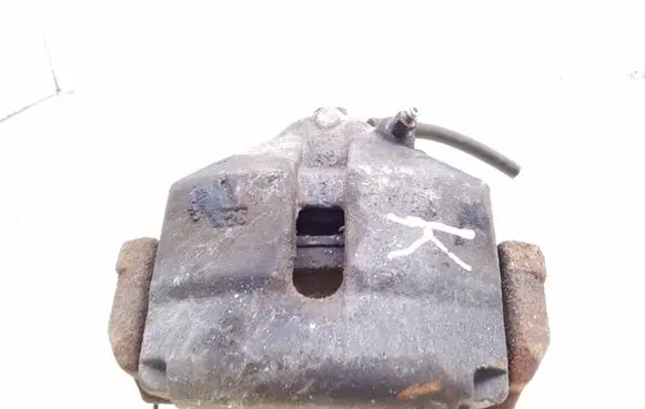 Volkswagen PASSAT B6 Front brake caliper
