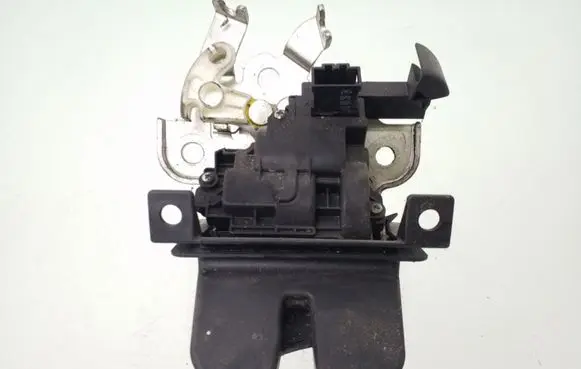 Skoda Superb B6 (3T) Tailgate/trunk/boot lock/catch/latch 3T5827520A 6K9827505