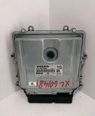 Volvo XC60 Engine control unit/module 31303388 0281015286