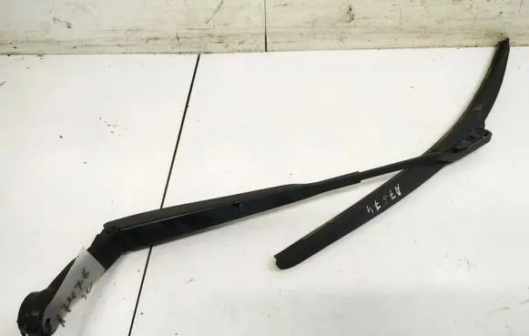 Nissan Micra Front wiper blade arm