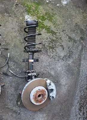 Renault Zoe Front wheel hub spindle knuckle 