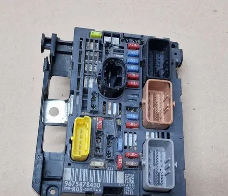 Peugeot 308 BSM Control unit 9675878480