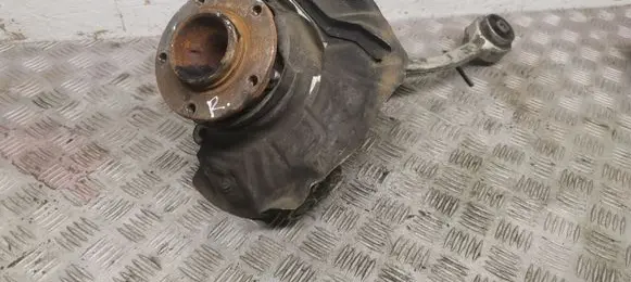 BMW 5 E39 Front wheel hub spindle knuckle 
