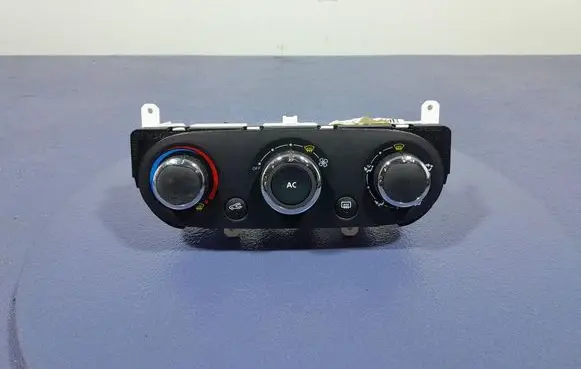 Renault Clio I Climate control unit 272704701R