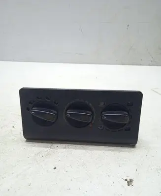 Volkswagen Polo III 6N 6N2 6NF Climate control unit 1H08190450