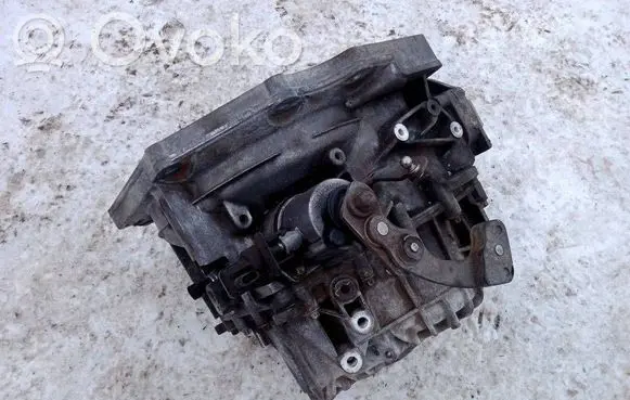 Chevrolet Trax Manual 6 speed gearbox 55568211