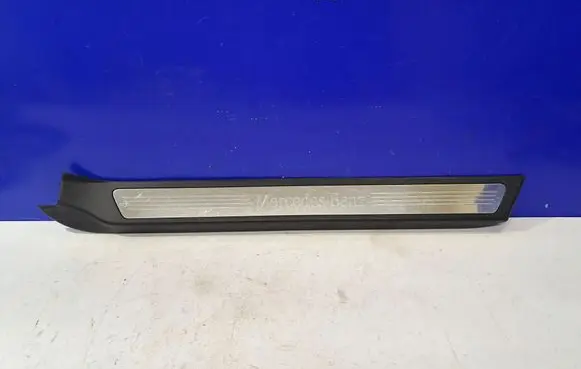 Mercedes-Benz E C207 W207 Front sill trim cover A2076800135