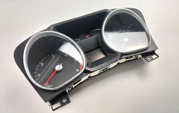 Speedometer (instrument cluster)