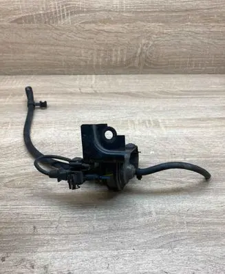 Volvo S70 V70 V70 XC Vacuum valve 271890
