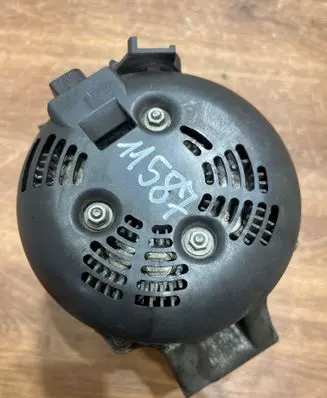 BMW 1 E81 E87 Generator/alternator 7550468