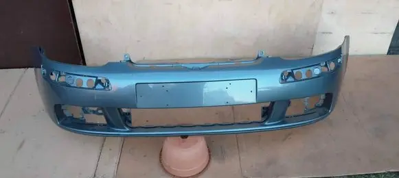 Volkswagen Golf V Front bumper 1K0807217