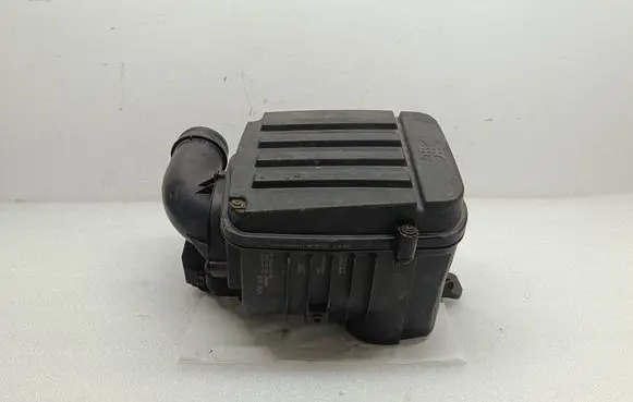 Volkswagen Caddy Air filter box 1K0129607C 1K0129601AJ 1K0129610D