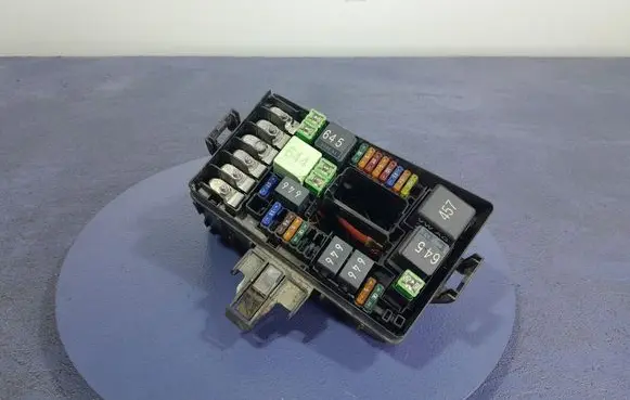Volkswagen PASSAT B8 Fuse box set 5Q0907361B