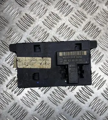 Mercedes-Benz C W203 Door control unit/module 2038206326