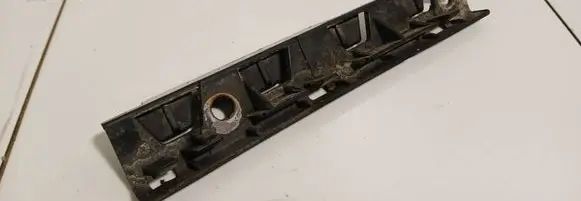 BMW 5 E60 E61 Front bumper mounting bracket 7066227