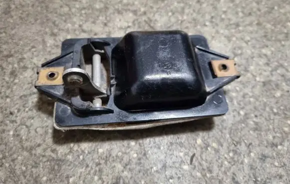 Rear door interior handle