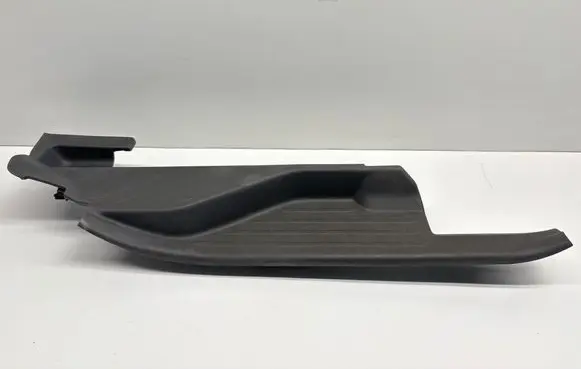 Toyota Prius+ (ZVW40) Rear sill trim cover 6791747060