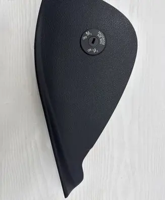 Passenger airbag on/off switch