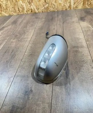 Mercedes-Benz C W203 Front door electric wing mirror 413133417