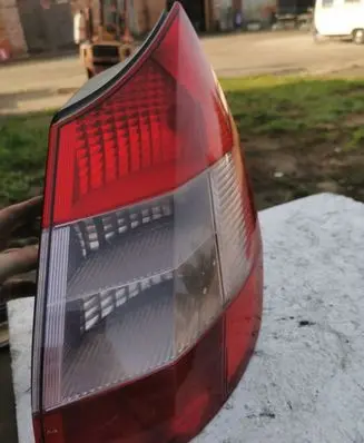 Renault Scenic II - Grand scenic II Rear/tail lights 15911600