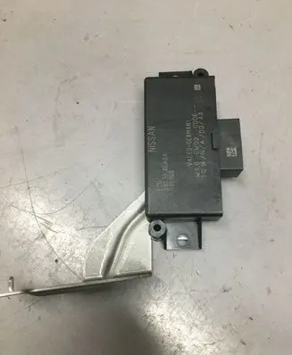 Nissan Qashqai Parking PDC control unit/module 285384ea0a 305166