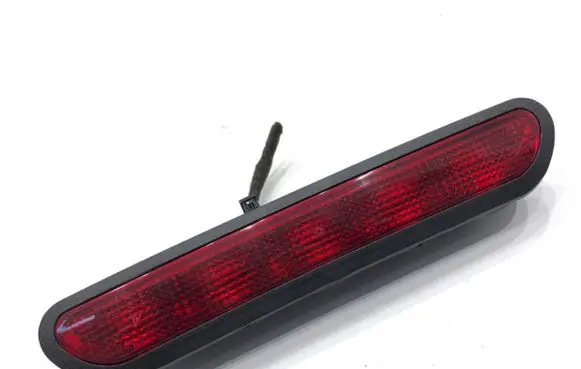 Fiat Tipo Third/center stoplight