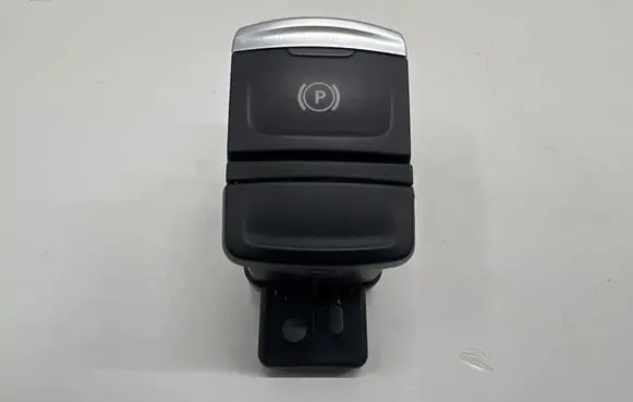Renault Captur II Hand parking brake switch 251758324R 3063