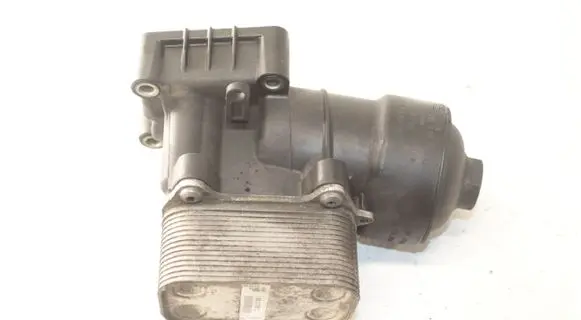 Skoda Superb B6 (3T) Oil filter mounting bracket 03L115389C 03L117021C