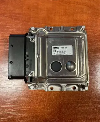BMW 5 F10 F11 Fuel injection pump control unit/module 7432799